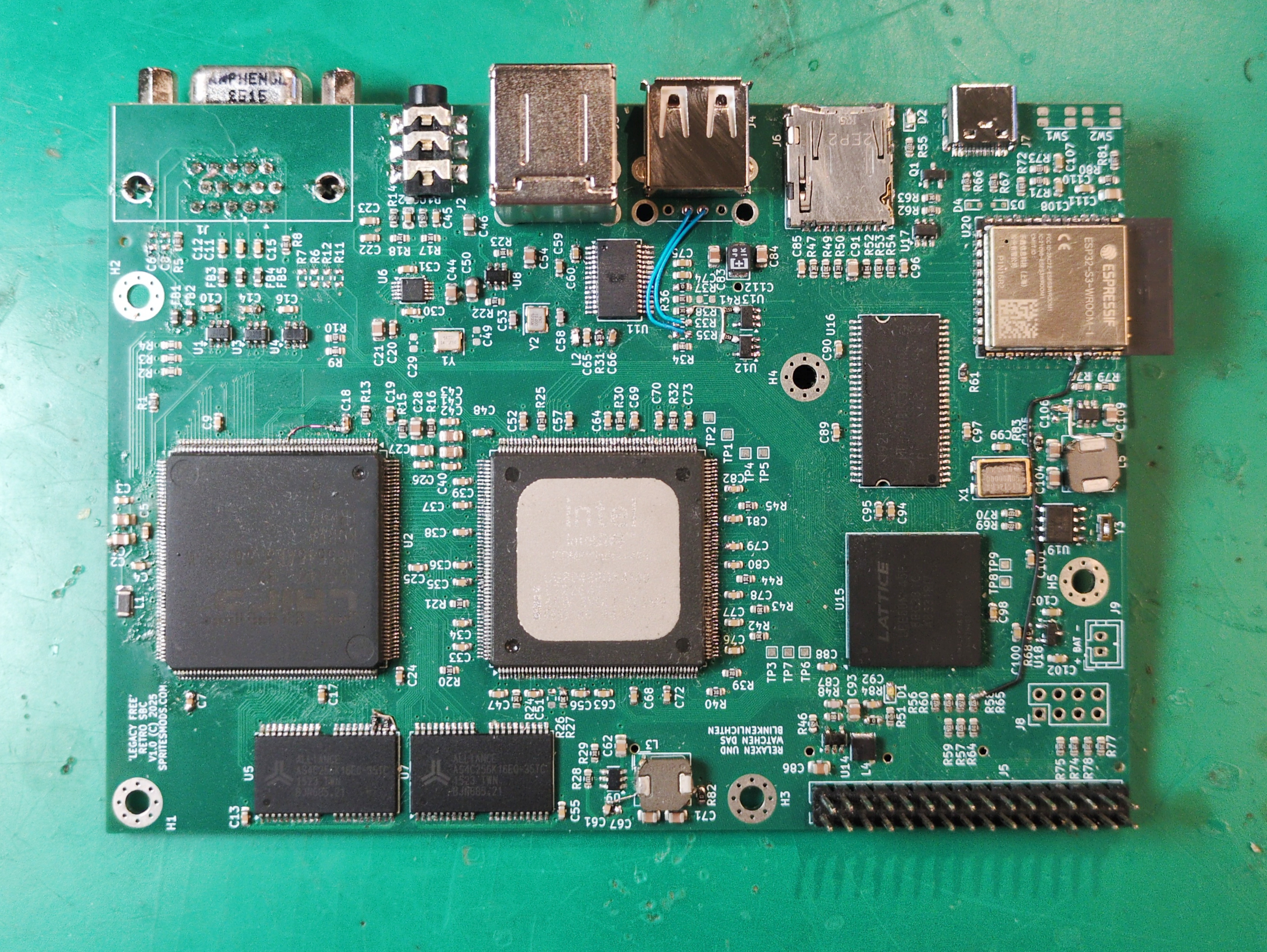 Unlabeled VapourDeck mainboard PCB